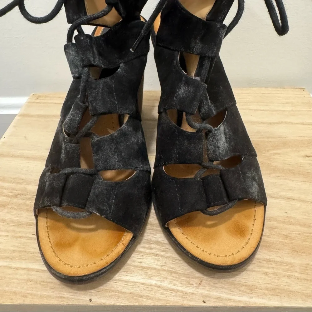 Melrose and Market Calista‎ Black & Brown Stacked Wedge Heel 7.5